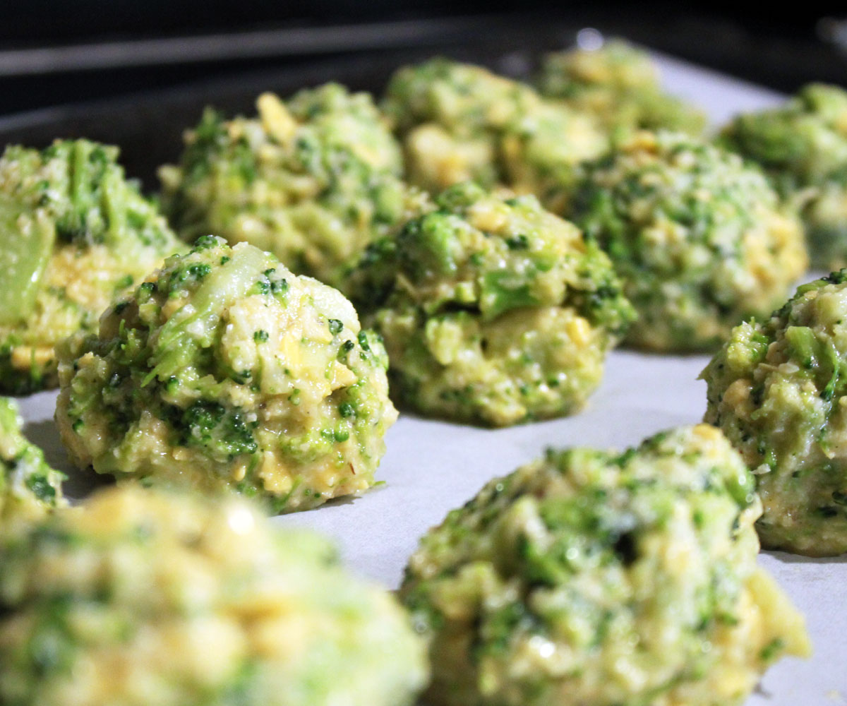 fløjl Misvisende Meget rart godt Broccoli-oste bidder - opskrift - Madkogebogen