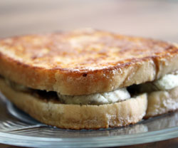 Fransk toast med banan og peanutbutter