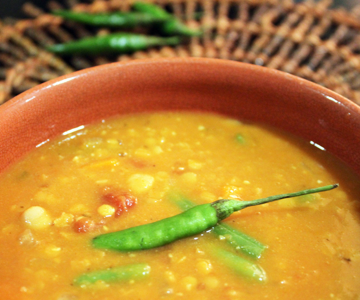 Grønsagssuppe m. kikærter